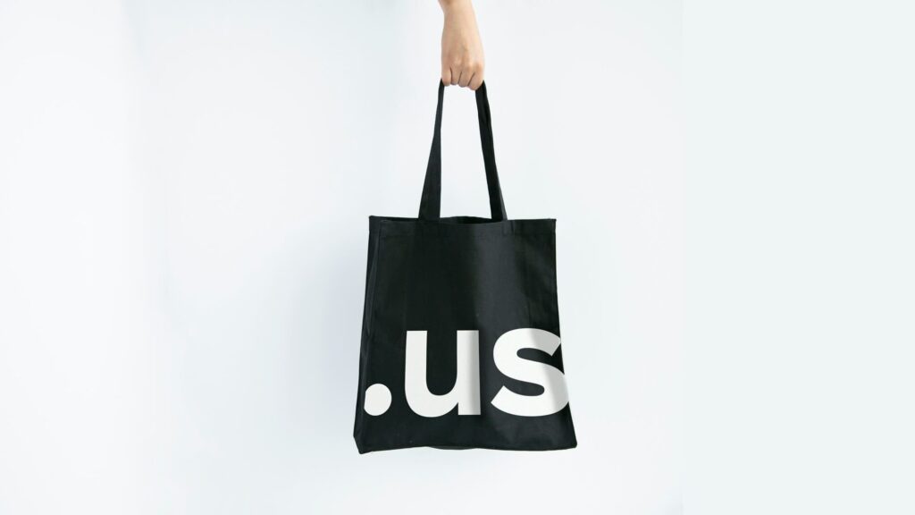 brands-people-vIDmJvVLWKE-unsplash